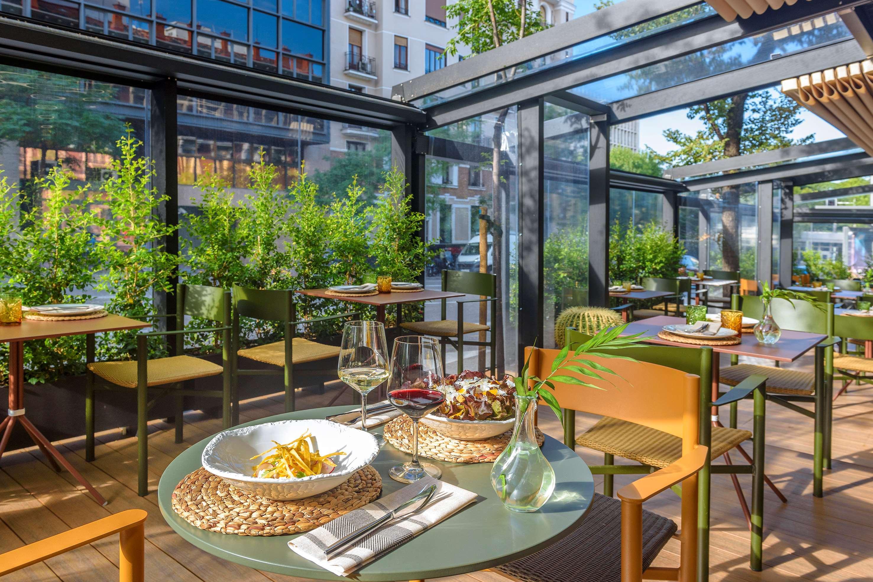 Melia Madrid Serrano Exterior foto